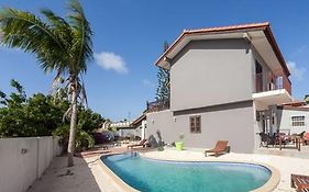 Advantage Apartments Curacao