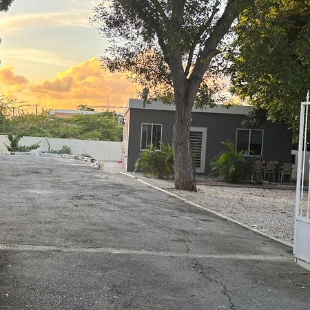 Advantage Apartments Curacao Willemstad Exterior photo
